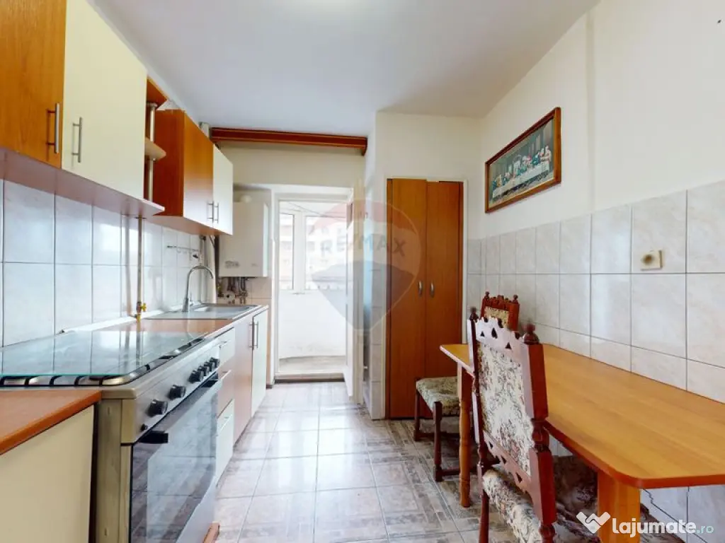 Apartament 2 camere | Etaj 3 | 13 Decembrie 