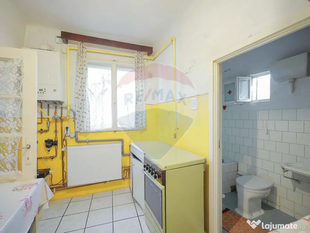 Casă cu 2 camere de vânzare în zona Ioșia Strada Arț...