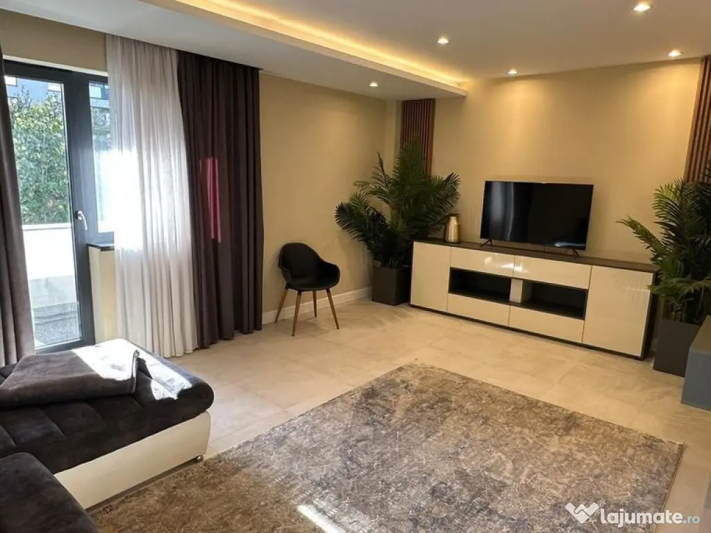 Apartament cu doua camere in zona Palazu Mare mobiliat /u... 