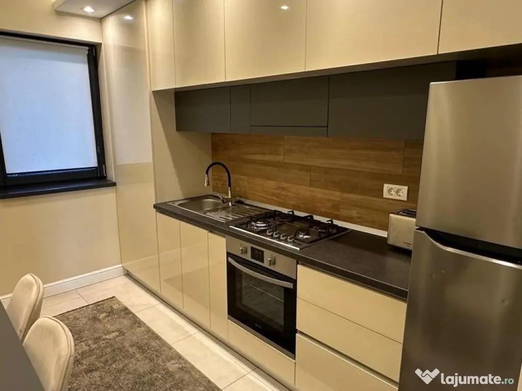 Apartament cu doua camere in zona Palazu Mare mobiliat /u... 