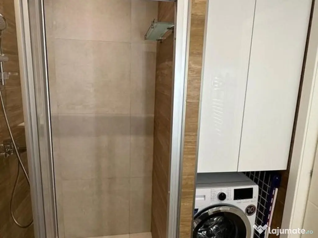 Apartament cu doua camere in zona Palazu Mare mobiliat /u... 