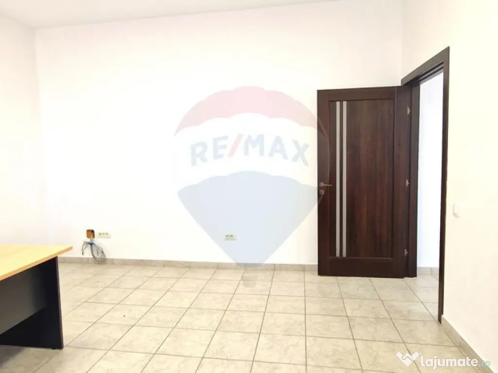 Birou de închiriat Brașov 35 mp, Uzina 2, cu parcare