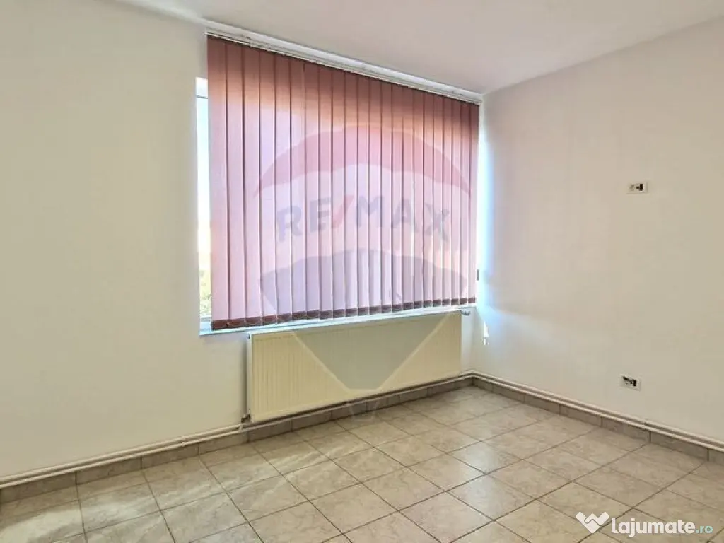 Birou de închiriat Brașov 35 mp, Uzina 2, cu parcare