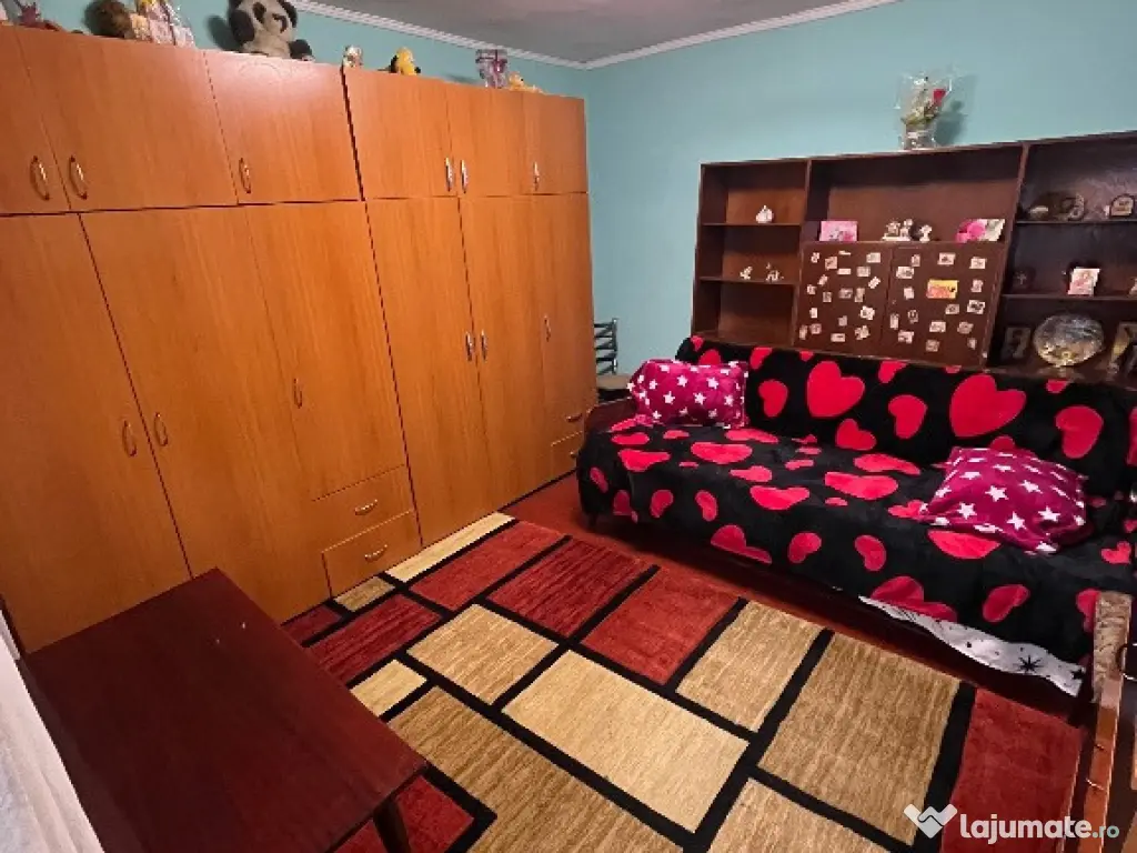 Casa zona sos:Rm Sarat 