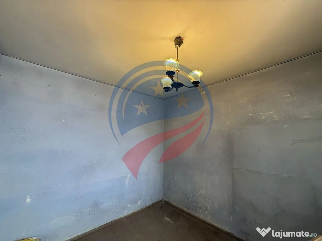 Apartament 3 camere de vanzare/Racheta/Craiovita 