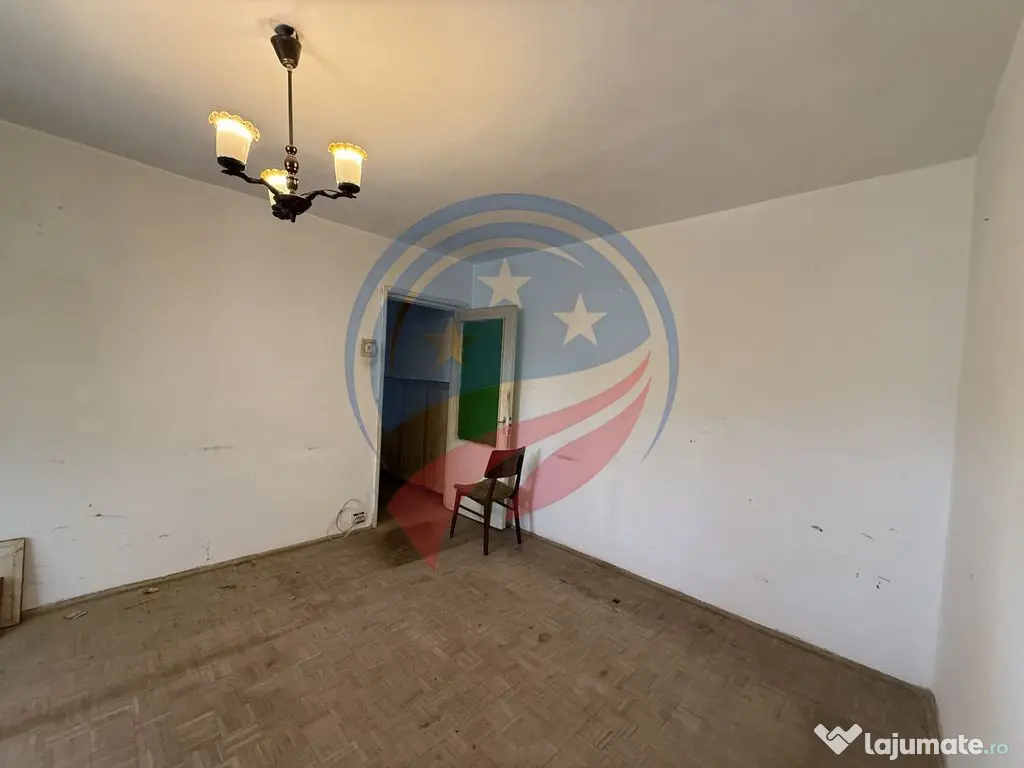 Apartament 3 camere de vanzare/Racheta/Craiovita 