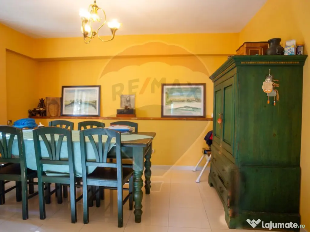 Casă / Vilă, 10 cam., Lidl Salaj, multifunctionala