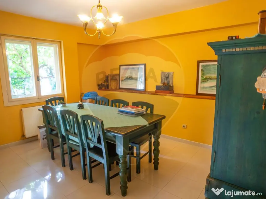 Casă / Vilă, 10 cam., Lidl Salaj, multifunctionala