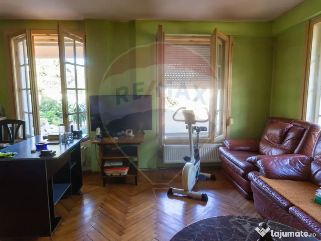 Casă / Vilă, multifunctionala, Lidl Salaj 