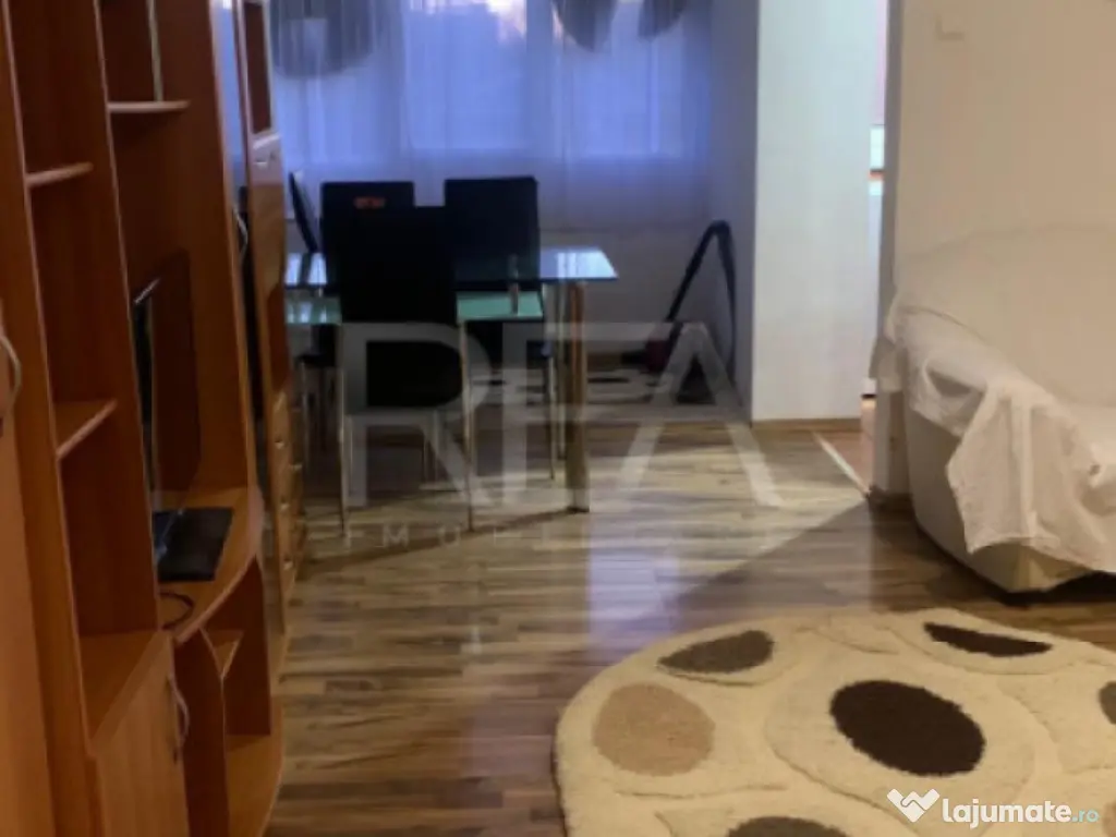 Garsonieră, Costin Georgian, et. 4, anvelopat