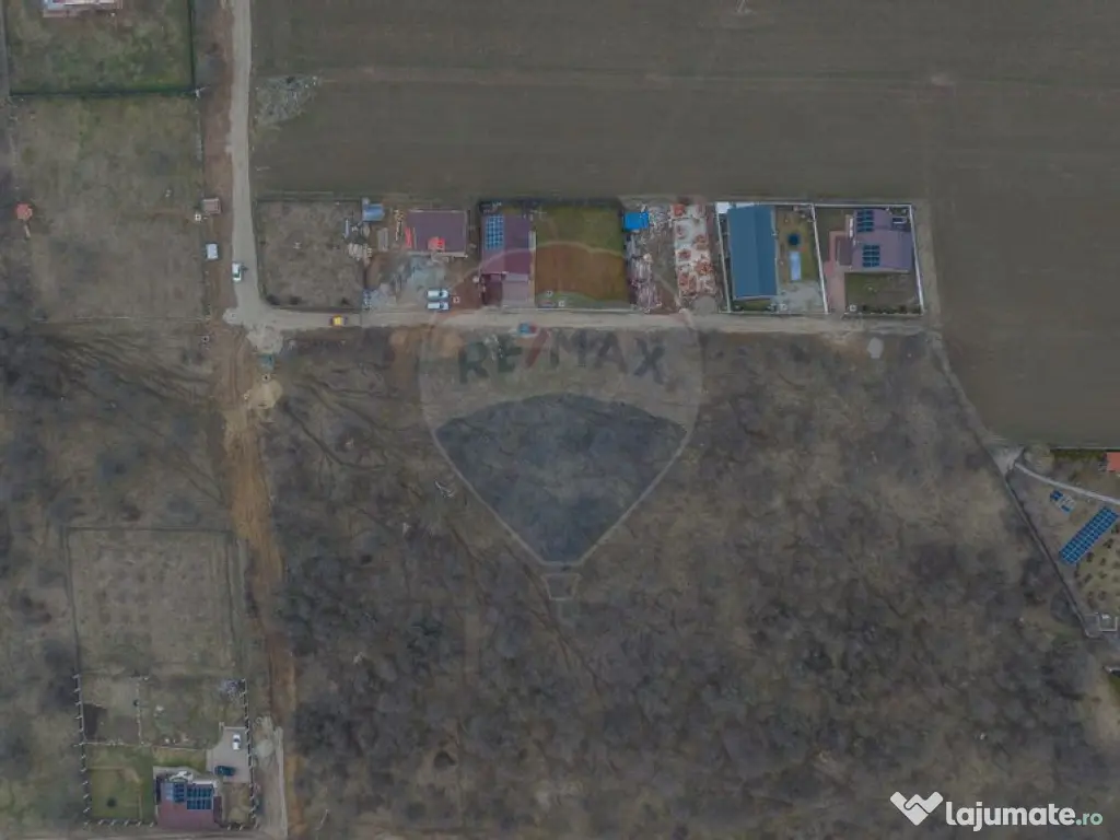 Comision 0 %! Teren intravilan de vânzare, 3,741 mp, Bod 