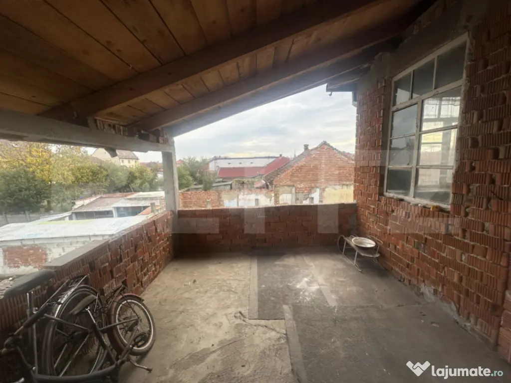 Casa tip P+E, 280 mp utili, zona 14 Mai