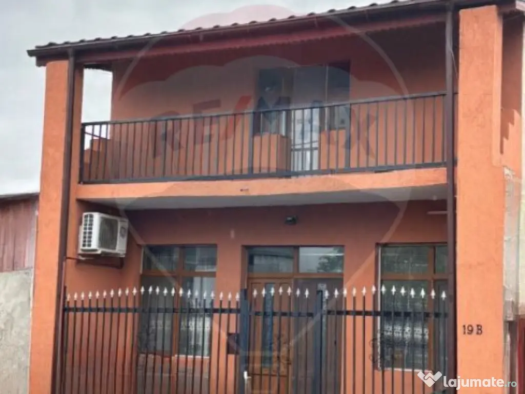 Casa cu 3 camere pretabilă pentru Spațiu Comercial în ... 