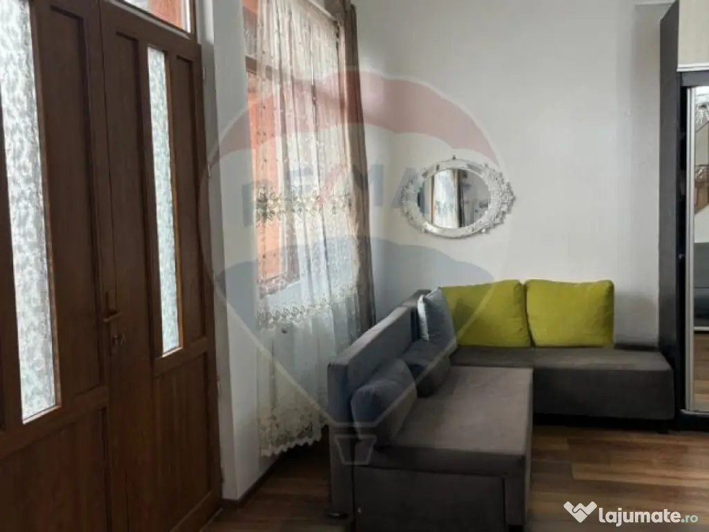 Casa cu 3 camere pretabilă pentru Spațiu Comercial în ... 