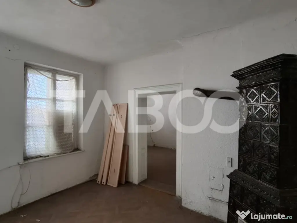 Casa individuala de vanzare in Centrul Istoric strada Maneju