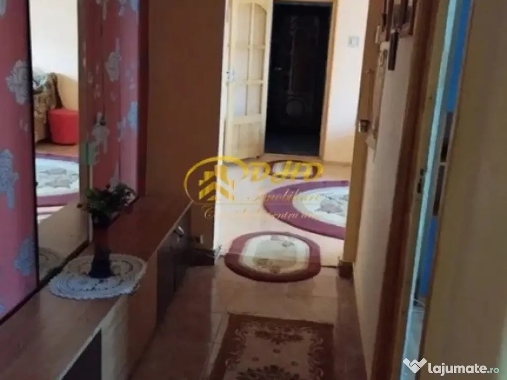 Ap. 3 camere, cu centrală termică, bloc fără risc