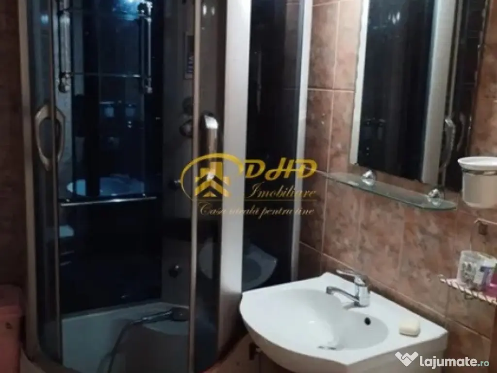 Ap. 3 camere, cu centrală termică, bloc fără risc