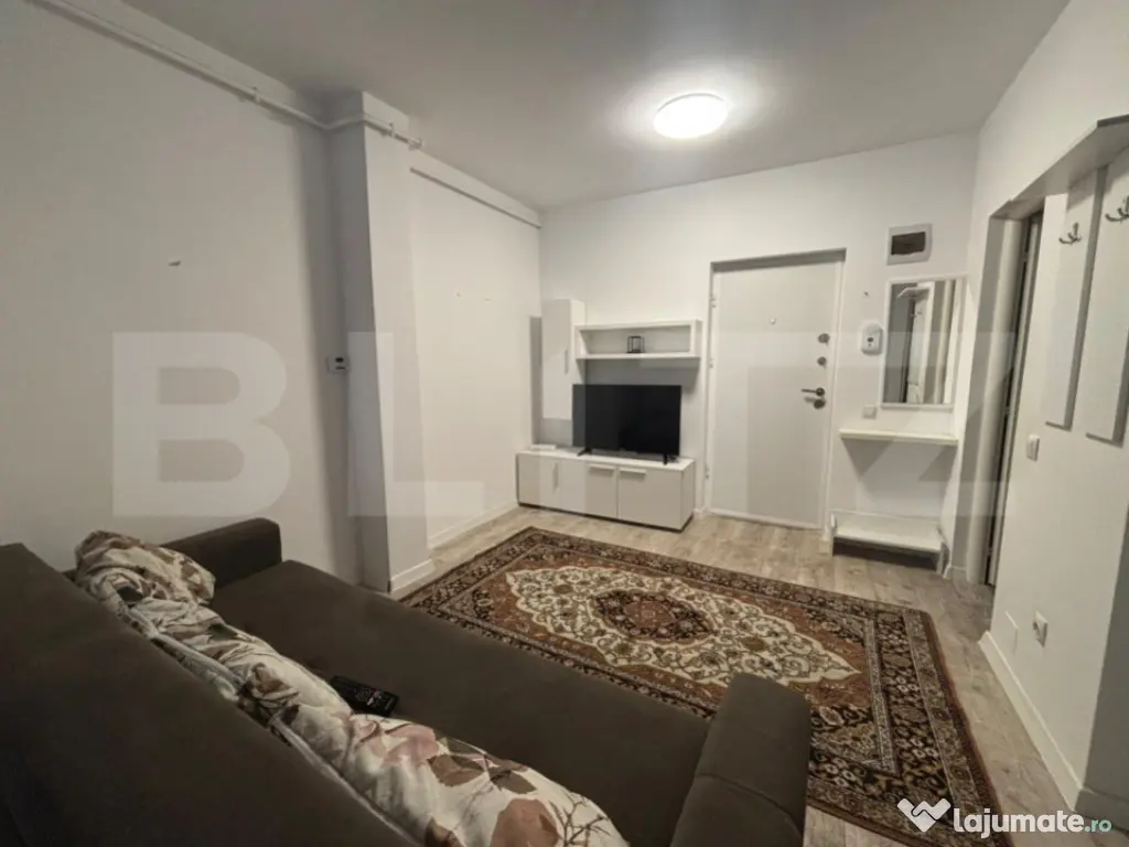Apartament cu 3 camere, 47 mp, parcare subterana, zona Vivo