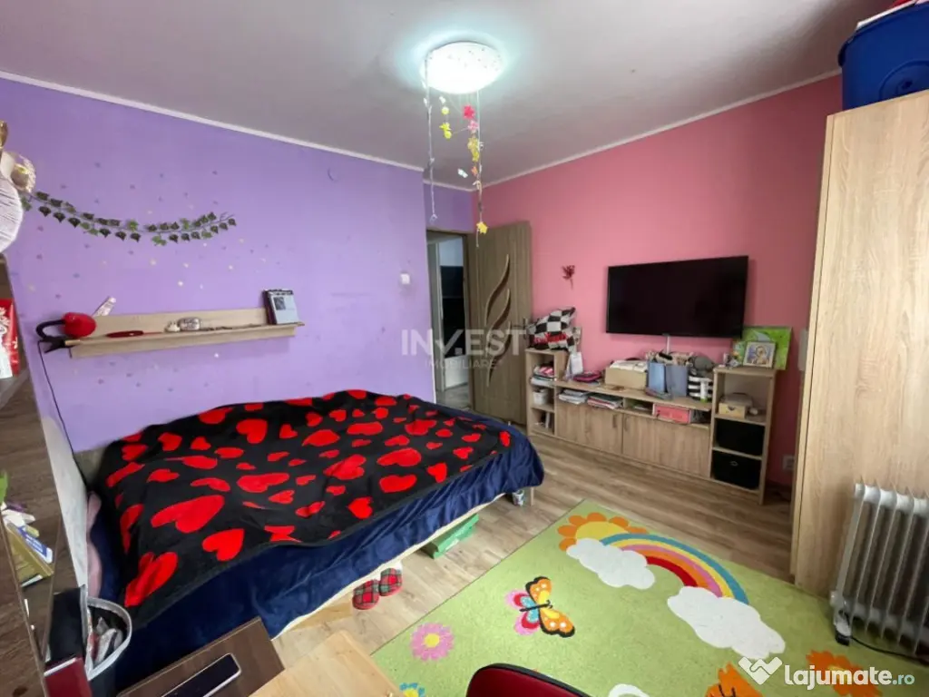 Apartament de vanzare, 3 camere, Etajul 1, zona Canta - Prof