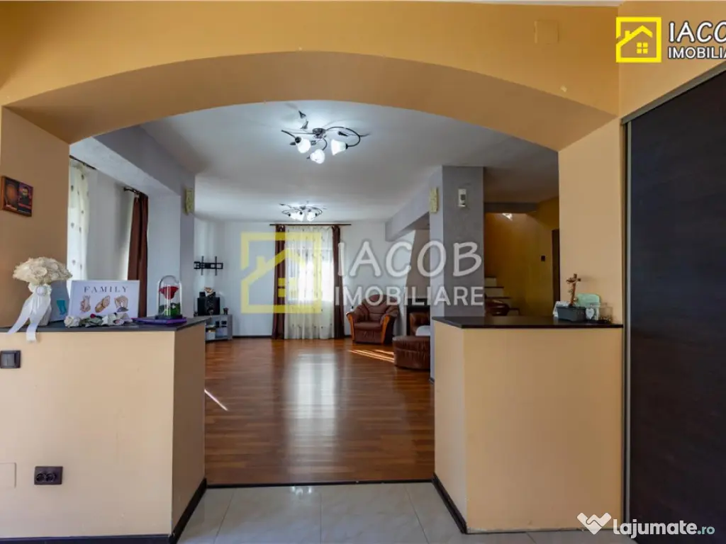 Vila P M, teren 497 mp, str. Aeroportului, Bacau 