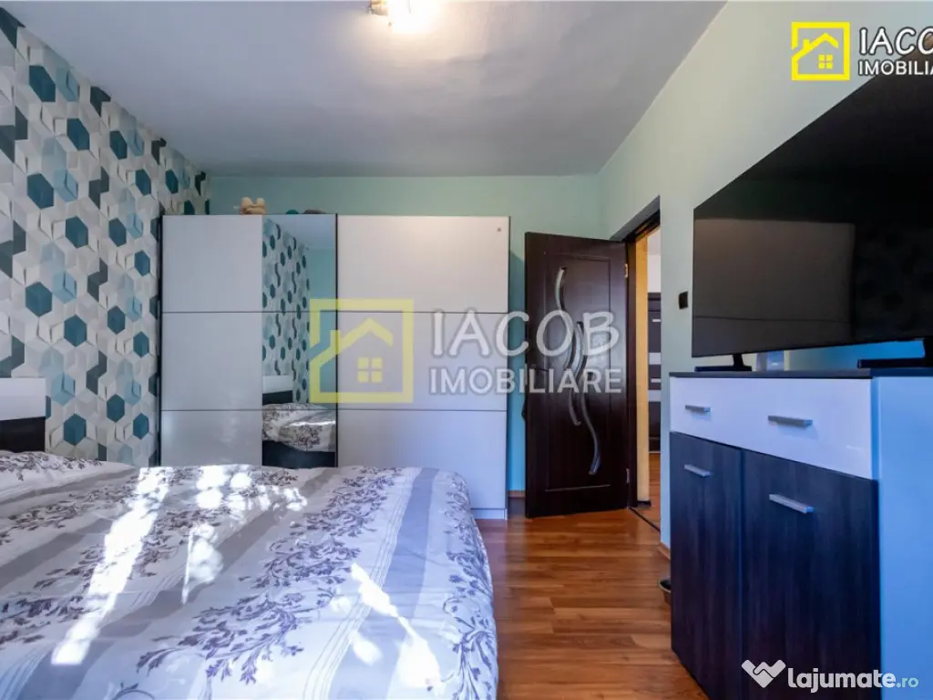 Vila P M, teren 497 mp, str. Aeroportului, Bacau 