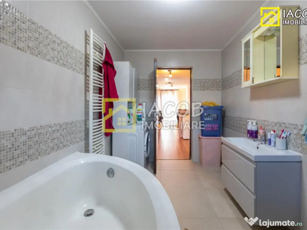 Vila P M, teren 497 mp, str. Aeroportului, Bacau 