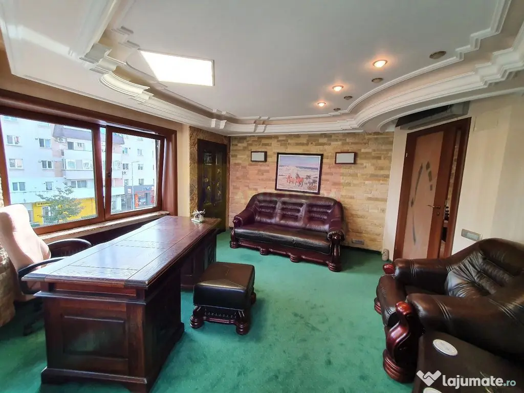 Apartament cu 3 camere de vanzare in Campina - Zona ultra... 