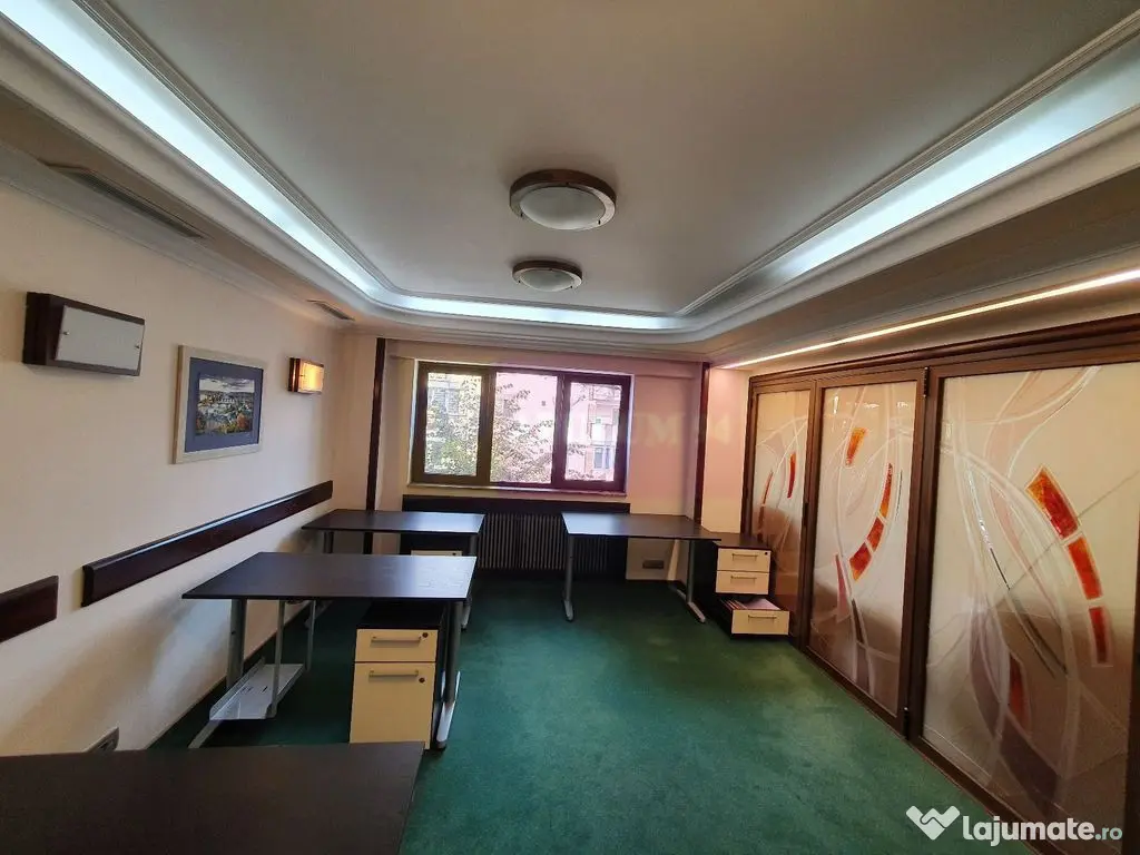 Apartament cu 3 camere de vanzare in Campina - Zona ultra... 