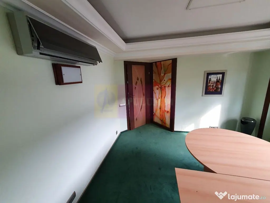 Apartament cu 3 camere de vanzare in Campina - Zona ultra... 