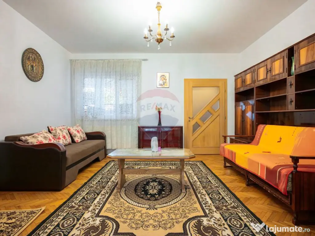 De inchiriat apartament 3 camere la casă, zona Florilor ... 