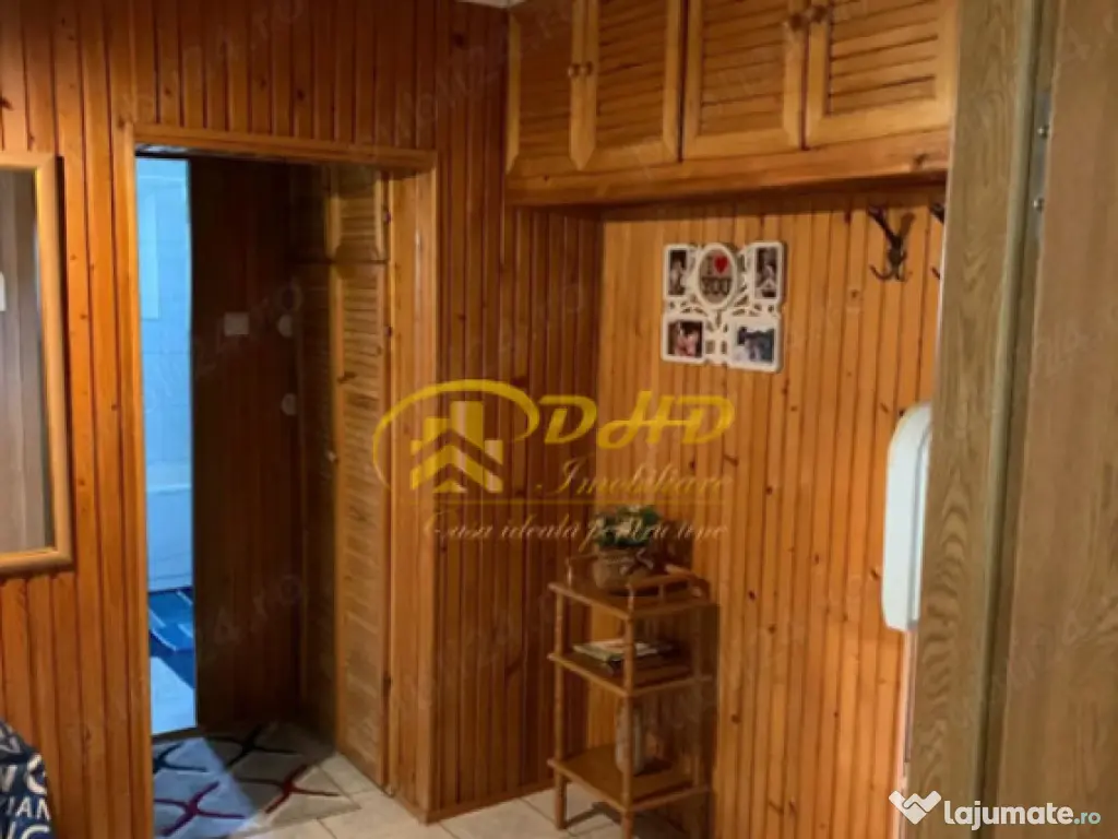 Apartament de vanzare cu 2 camere in Nicolina 