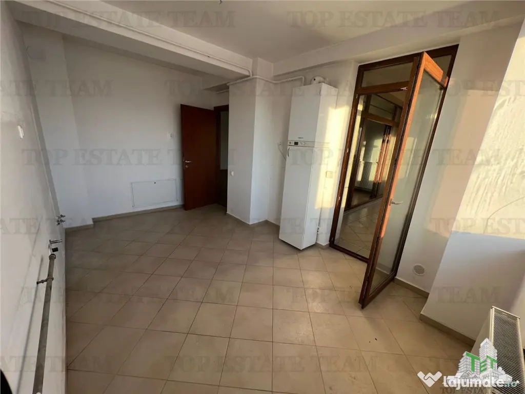 Apartament 3 camere - central - - Braila