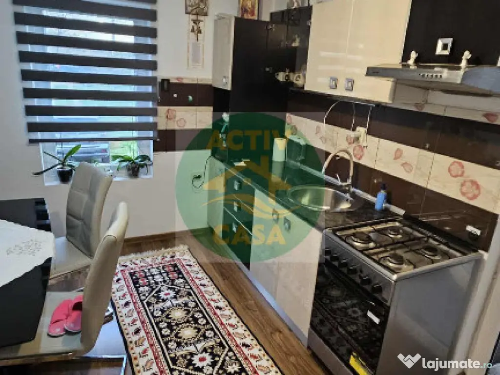 Vila de vanzare, eteren 1850 mp teren