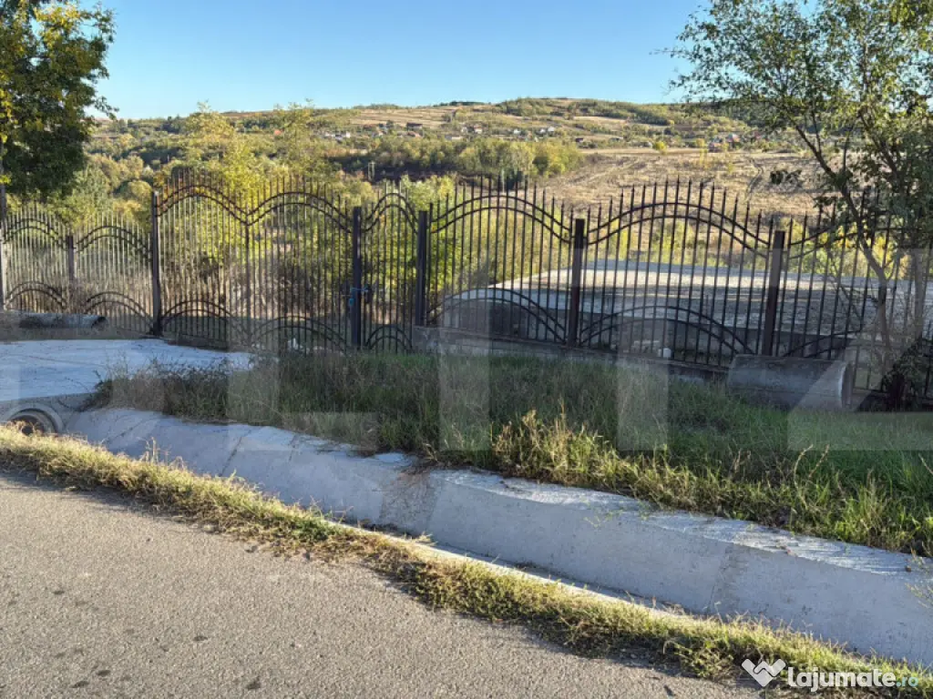 Teren intravilan, minim 2000 mp, front 20 ml , Fratostita, F