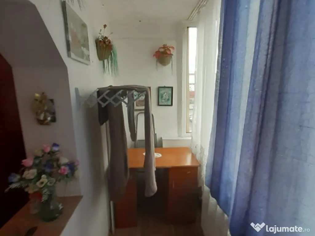 Apartament 3 camere Darste ,decomandat,121500Euro neg 