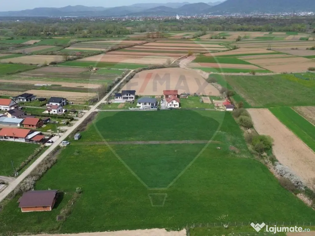 Teren de vanzare langa Primărie Coltau 