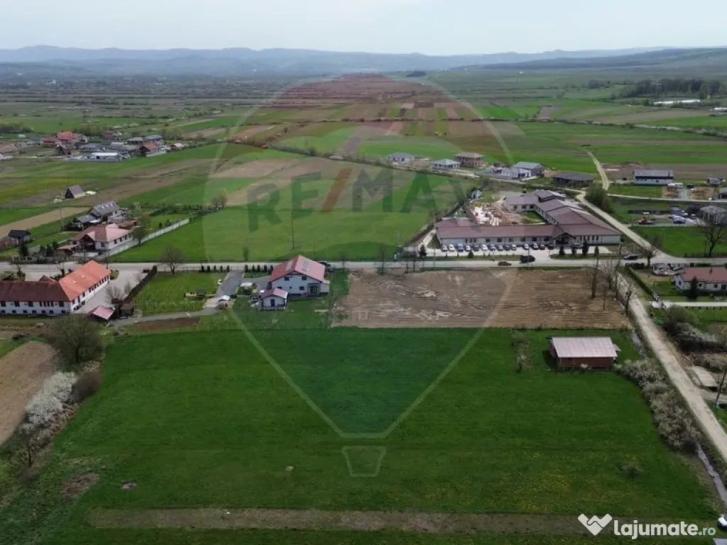 Teren de vanzare langa Primărie Coltau 