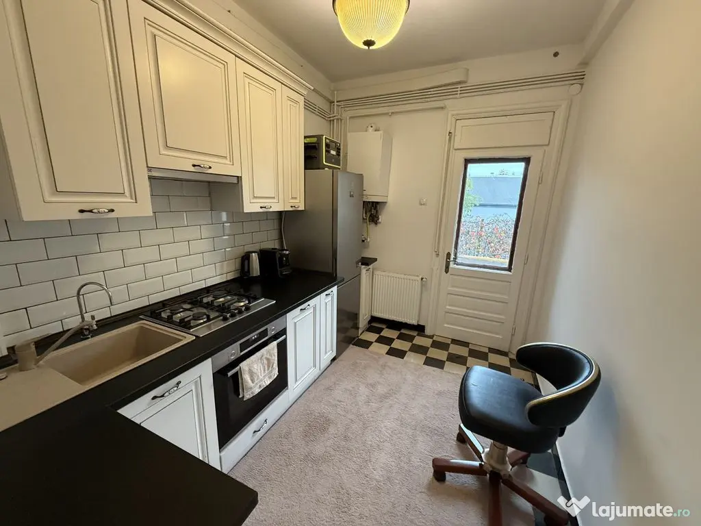 Apartament 6 camere Ultracentral 