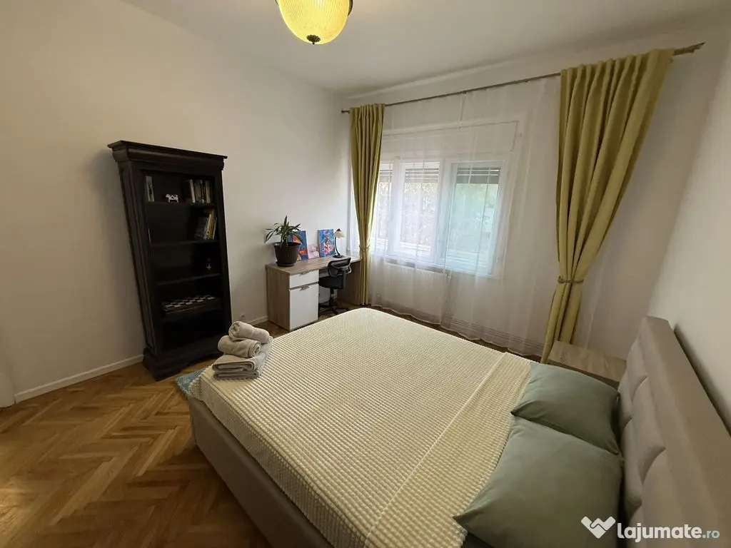 Apartament 6 camere Ultracentral 