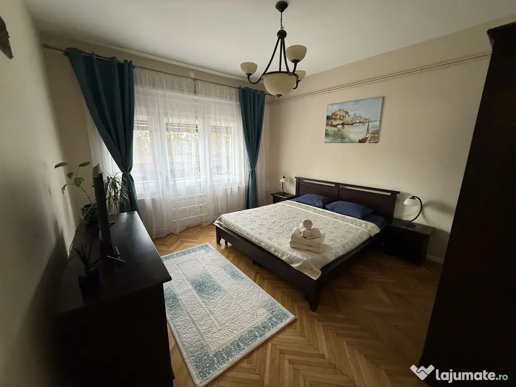 Apartament 6 camere Ultracentral 