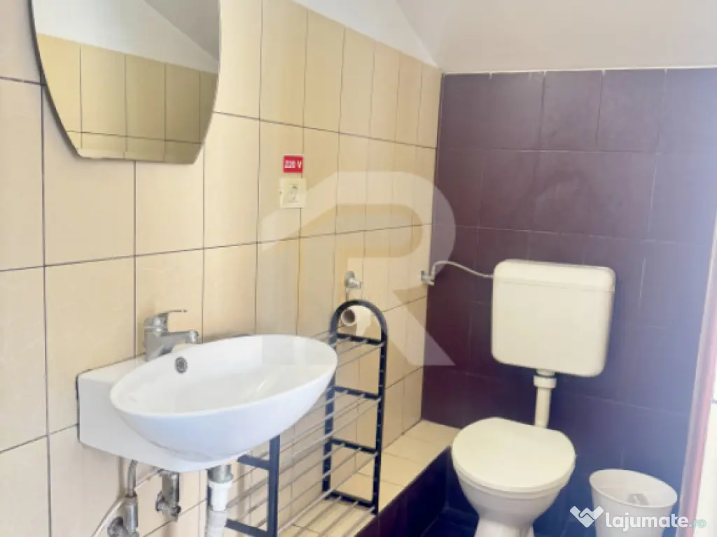 Spațiu comercial/birouri de închiriere, P+1+M, 260 mp, lâ 