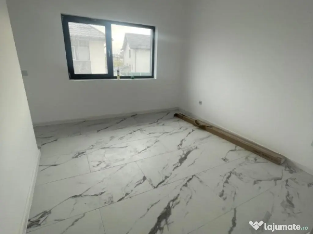 Apartament 2 camere + curte cadastrata 60 mp, finisaje la alegere