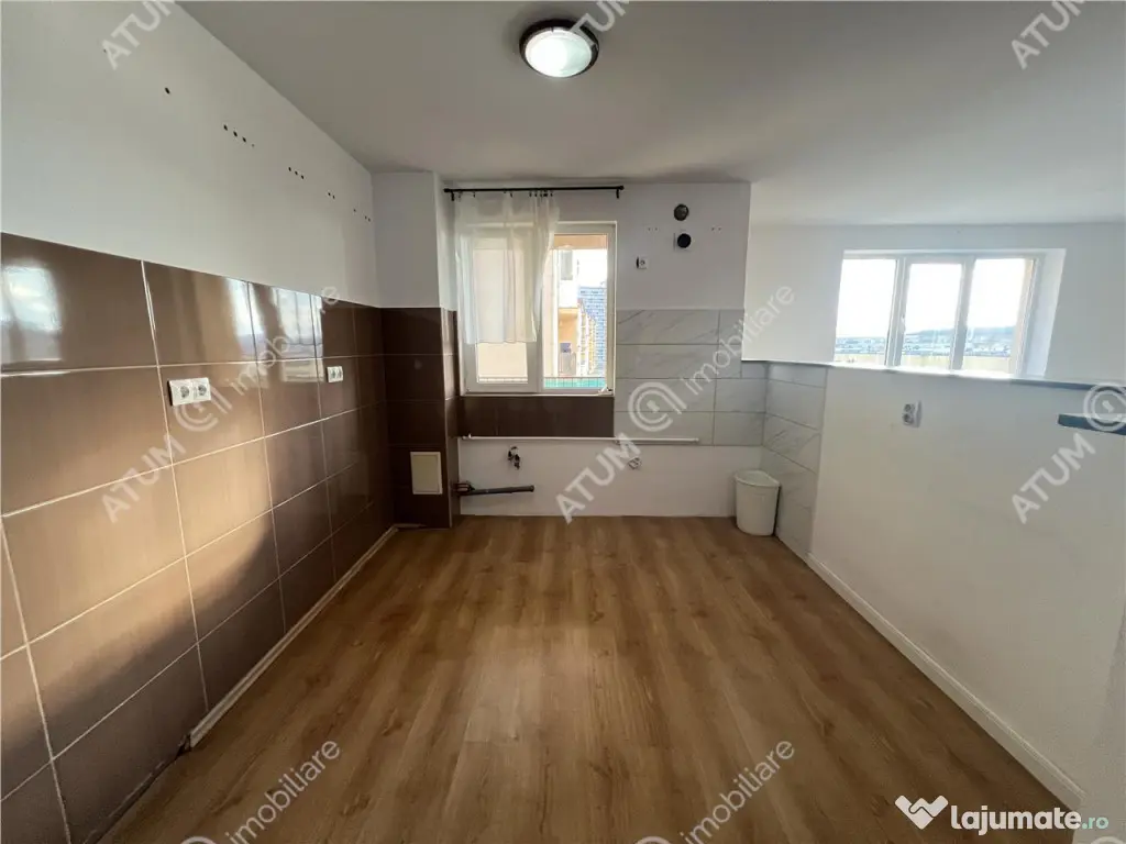 Apartament de 3 camere cu 2 balcoane etaj 2 situat in zona S 