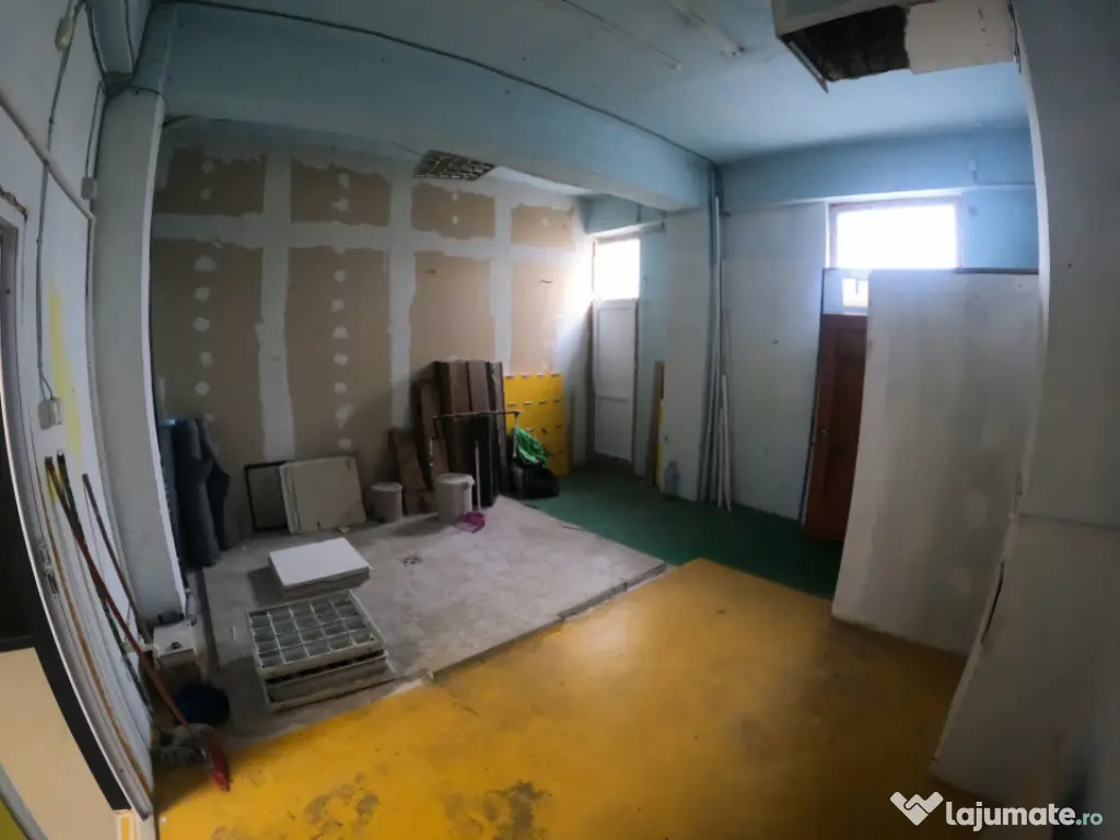 Spațiu Comercial de Închiriat – 100 mp, Două Intrări