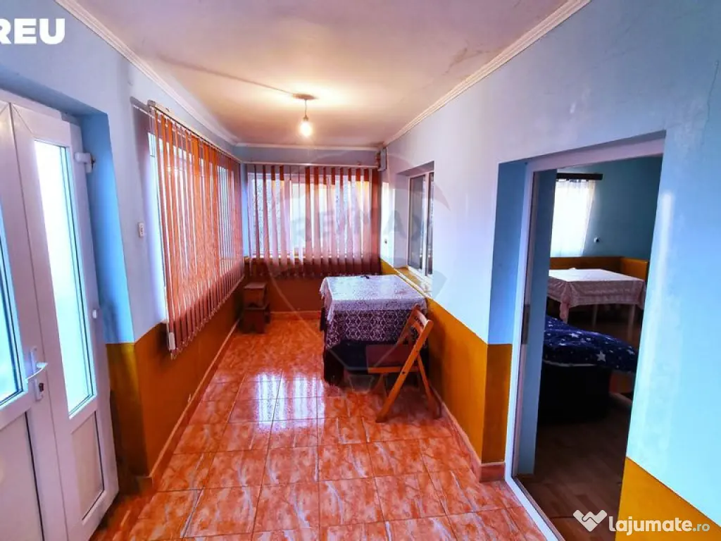 De vanzare: Casa traditională cu teren mare, ideal pentr...