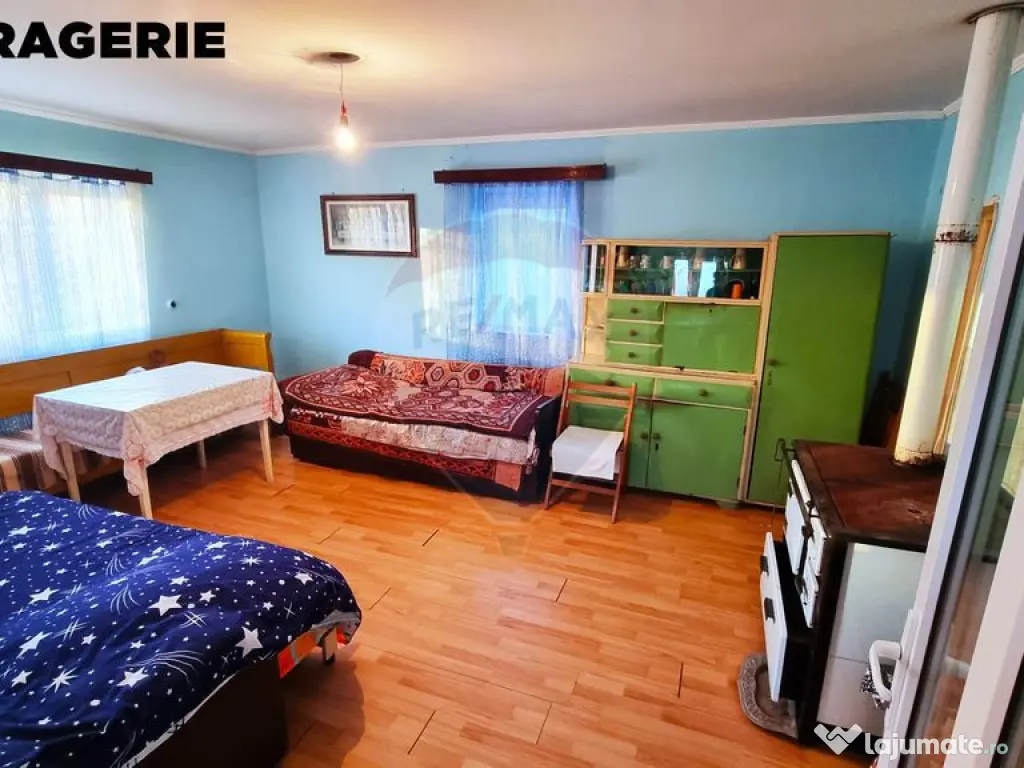 De vanzare: Casa traditională cu teren mare, ideal pentr...