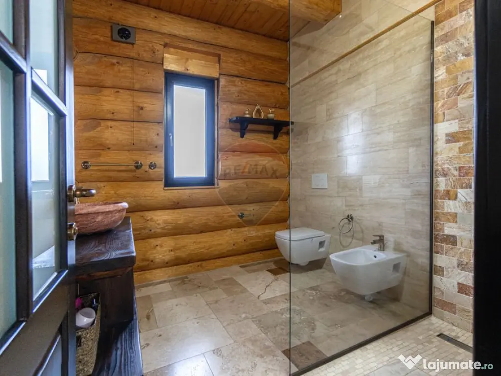 Doua case in stil canadian – confort modern intr-un cad... 