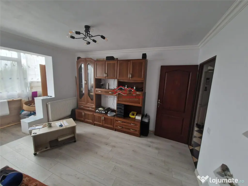 Apartament 3 camere,oras Cisnadie,jud.Sibiu,comision 0 