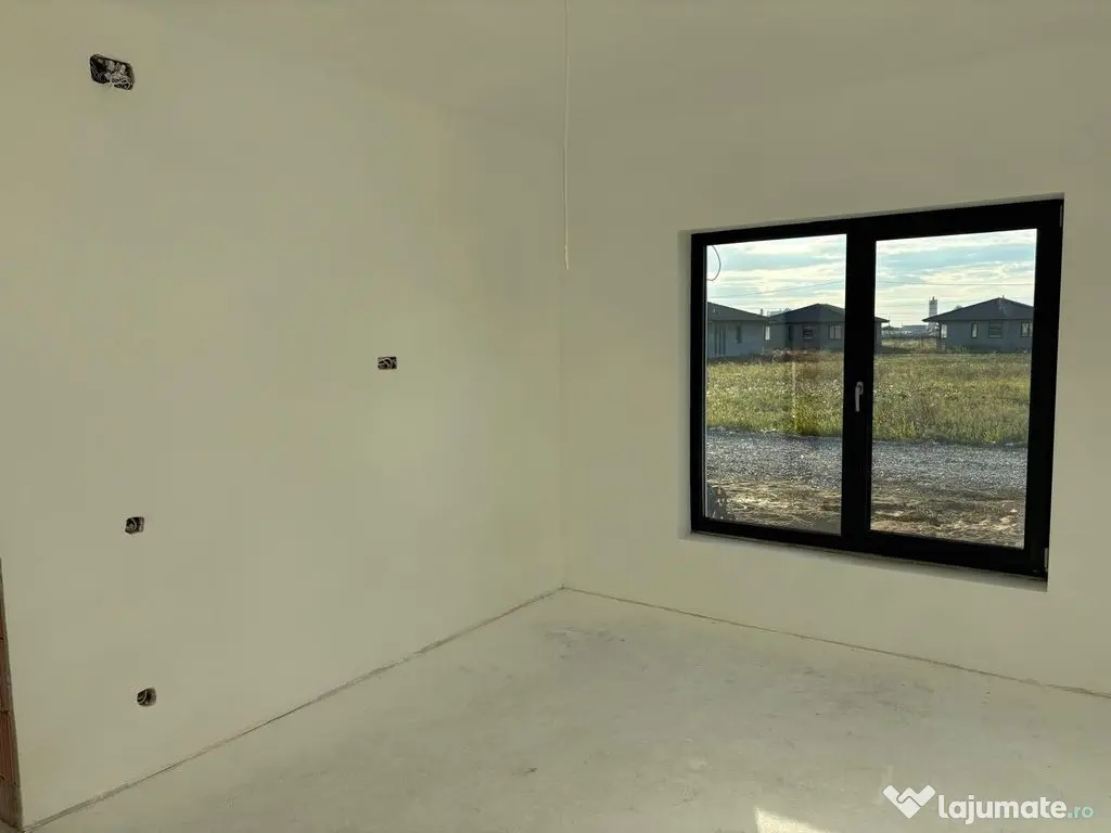 Casa Santandrei, 162 000 E (neg). Comision 0. 