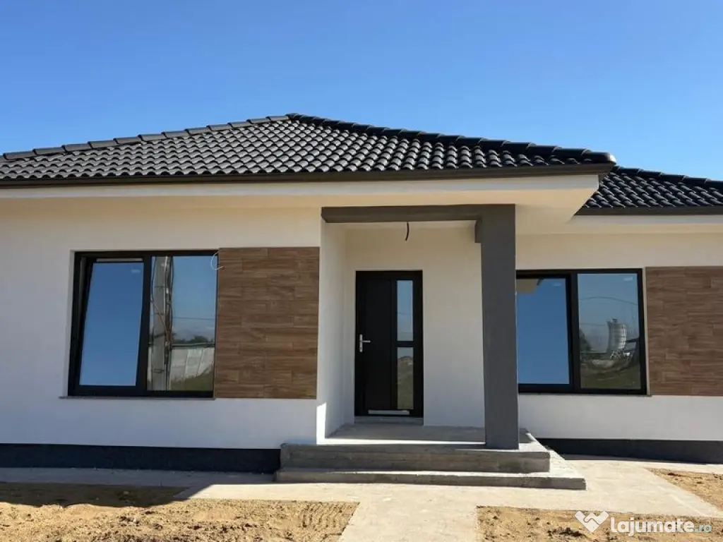 Casa Santandrei, 162 000 E (neg). Comision 0. 